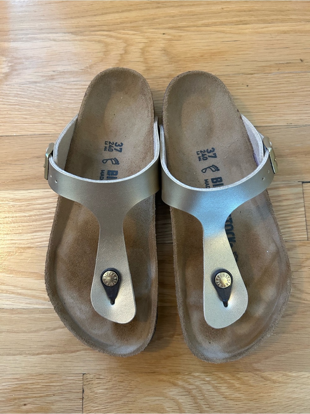 Birkenstock Gizeh Birko Flor Gold sz 37